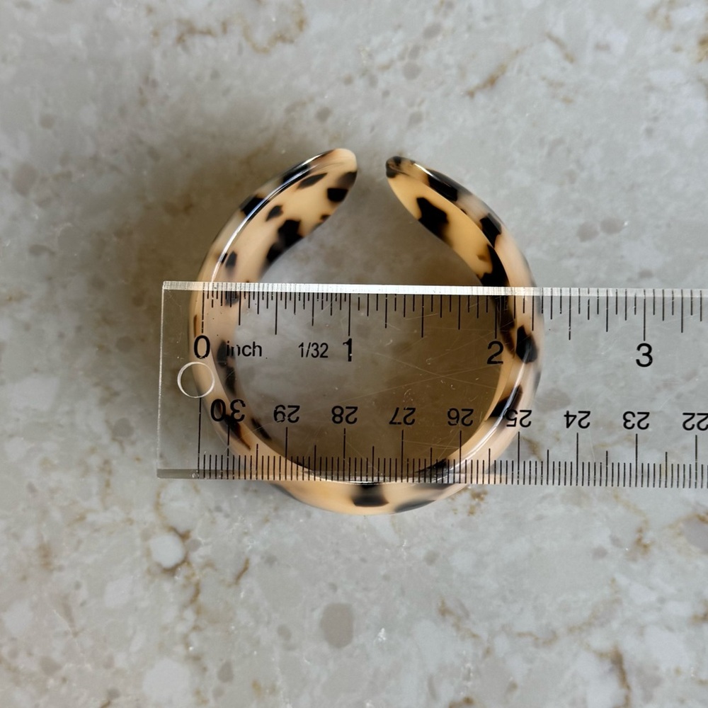 NWOT Polo Ralph Lauren Blonde Tortoiseshell Cuff, Acrylic - Picture 9 of 9